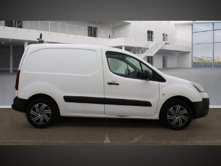 /photos/10961/51075e2a-56c3-a372-0193-0e8cc27af3e3_i320x240.jpg