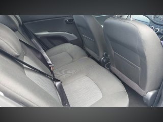 /photos/10961/67490a56-fa2e-0272-9e41-2f12a6c91093_i320x240.jpg