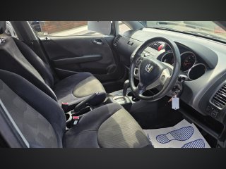/photos/10961/b151151b-bbe4-35aa-9324-eb752d36adb4_i320x240.jpg
