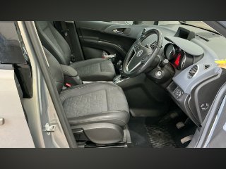/photos/10961/ba0306a5-9280-8a26-bbeb-076cc6cb9b39_i320x240.jpg