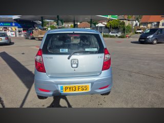 /photos/10961/df74f2a2-7e55-941c-d5e6-a0e1b86ab89c_i320x240.jpg