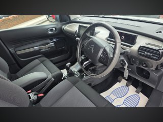 /photos/10961/f27bb22a-fed7-b455-cf08-7e683b66b8cb_i320x240.jpg